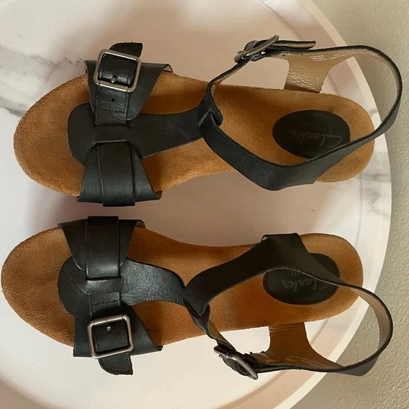 Clarks Artisan Black Leather Wedge Sandals with Buckle Straps - Picture 9 of 15
